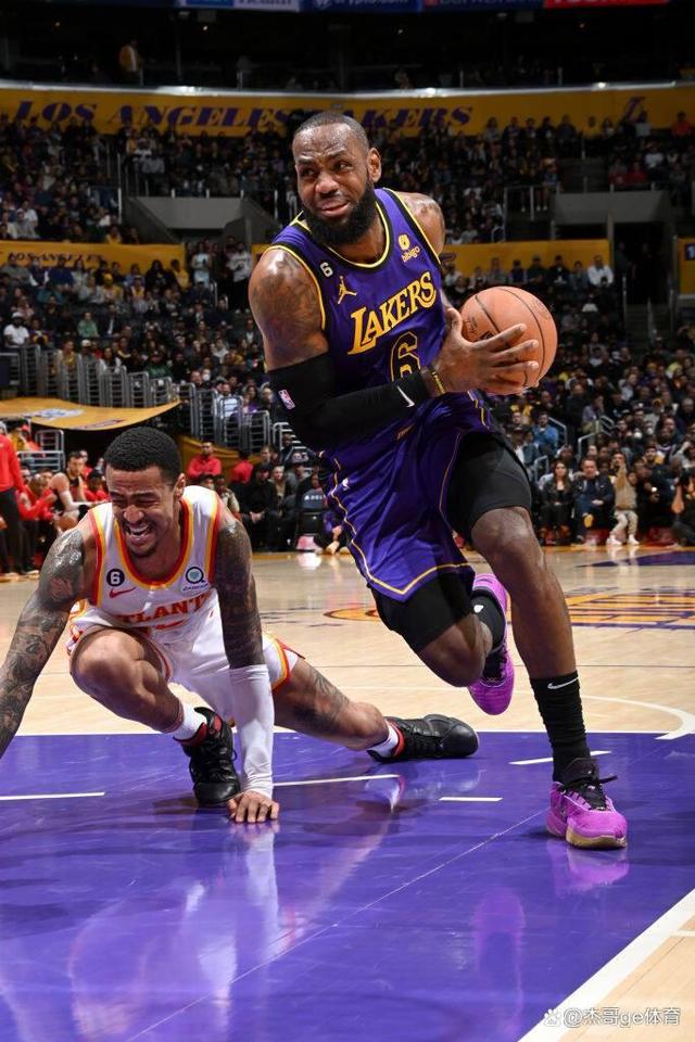 詹姆斯新星惊险取胜表现惊艳，日本队未来可期！的简单介绍